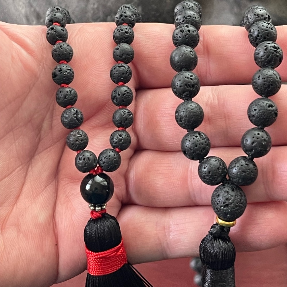 GROUNDING Lava Stone Mala necklace 8mm - Picture 3 of 7